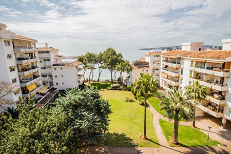 Neues renoviertes Penthouse in Puerto Portals