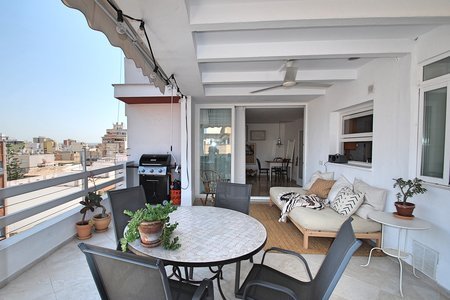 Sunny penthouse in Foners, Palma