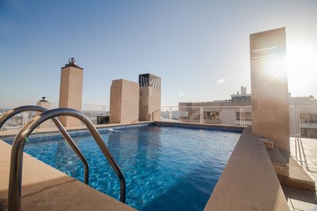 Magnificent and spacious sea view apartment in Passeo Maritimo