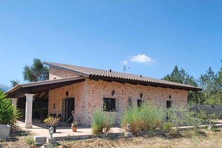 Finca ecológica para alquiler a largo plazo en el centro de la isla