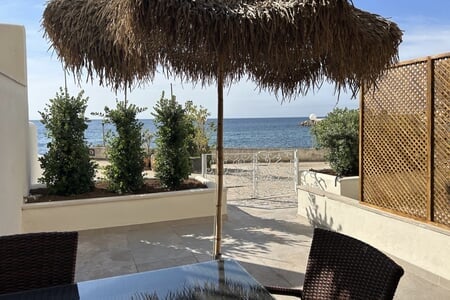 Studio med direkt tillgång till havet i Cala Nova
