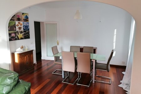 Apartamento céntrico con plaza de aparcamiento