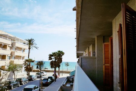 Apartment just 20m from the sea in Molinar
