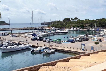 Wohnung am Hafen von Portopetro