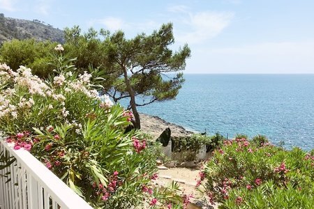 Modernes Haus am Meer