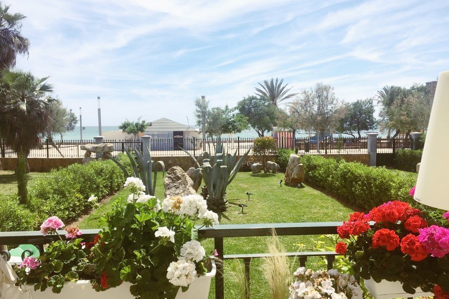 Ciudad Jardín/ Cala Gamba, Palma de Mallorca: Planta baja con vistas al