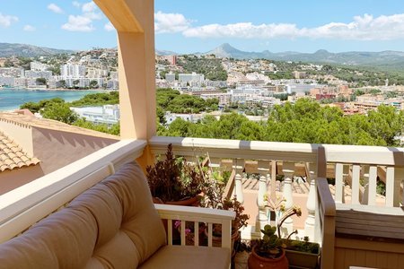 Apartment mit Terrasse und Weitblick zum Meer