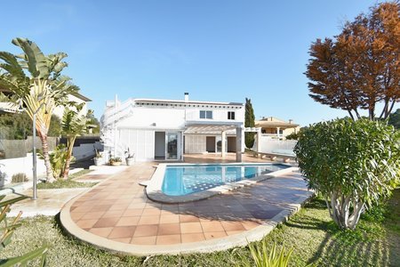 Moderne Villa in Sa Cabaneta