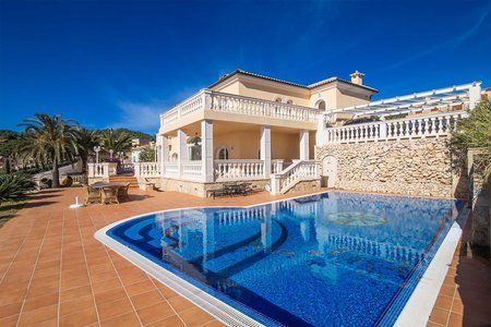 Villa med havsutsikt i Camp de Mar