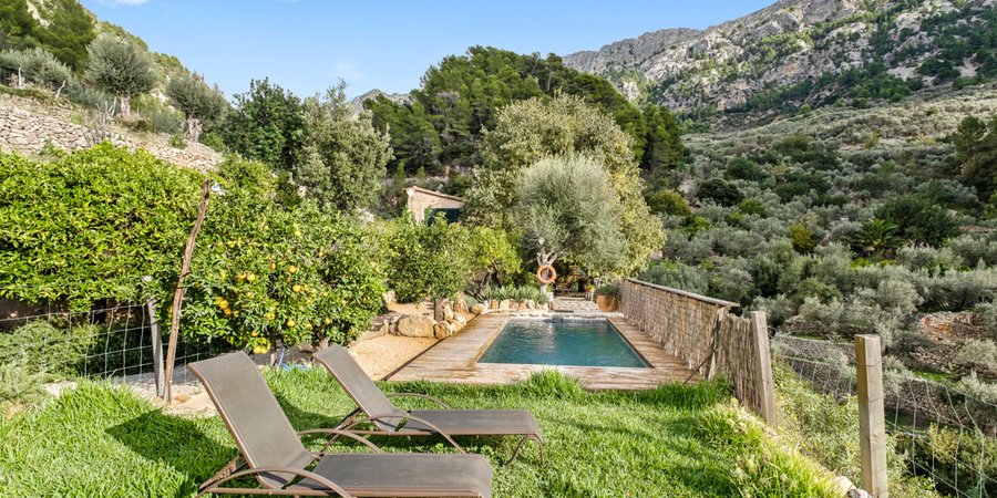 Finca con jardín romántico en Fornalutx