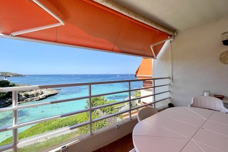 Comfortable apartment with spectacular sea views in Cala Blava