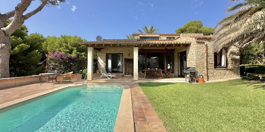Charmantes Steinhaus mit Pool in Cala Marmassen Andratx