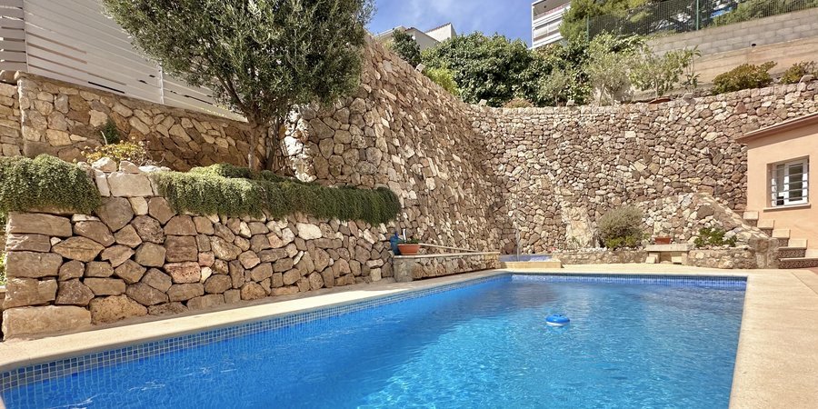 Schöne unmöblierte Wohnung in Sant Agustí