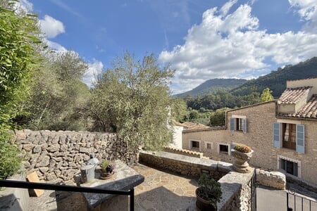 Charming mountain house in Orient
