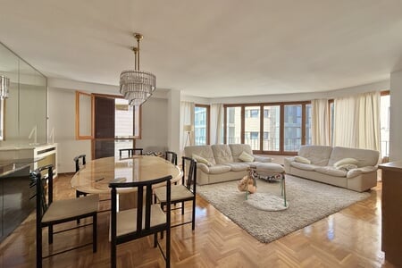 
		
							
		
					Rymlig lägenhet i hjärtat av Palma
		
	