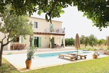 
		
							
		
					Stilfull finca med pool i Biniali
		
	