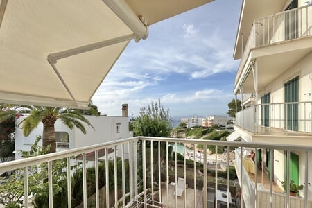 Cozy apartment with terrace in Cala Blava