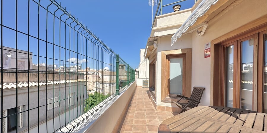 Schöne Dachgeschosswohnung mit Terrasse in Palma