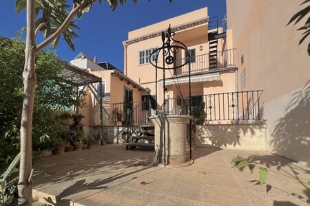 Beautiful House with Garden in Cala Gamba