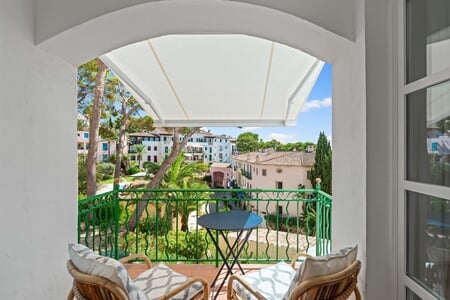 Bright apartment with sea views in Illetas