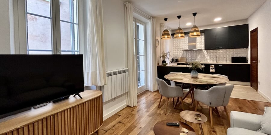 Helle und Stilvolle Zwei Zimmer Wohnung in der Altstadt Palma