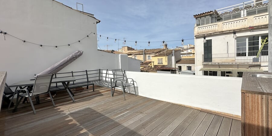 Renovated apartment with terrace in Santa Catalina