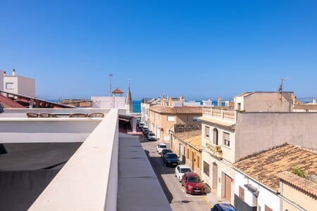 Stylish townhouse in Molinar