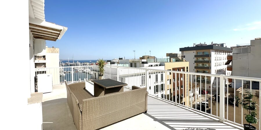 Helles Penthouse in Meeresnähe in Santa Catalina