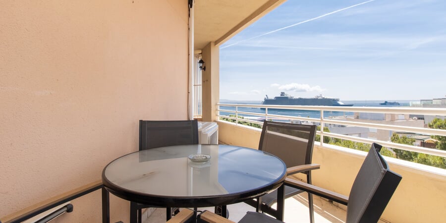 Bright penthouse with terrace near Porto Pi