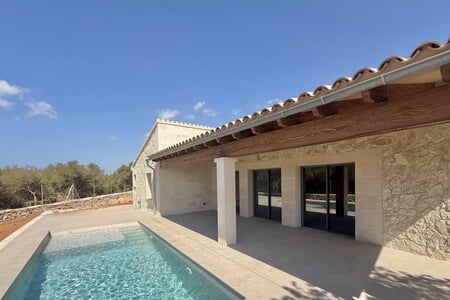 Newly built detached house with pool near Ses Salines